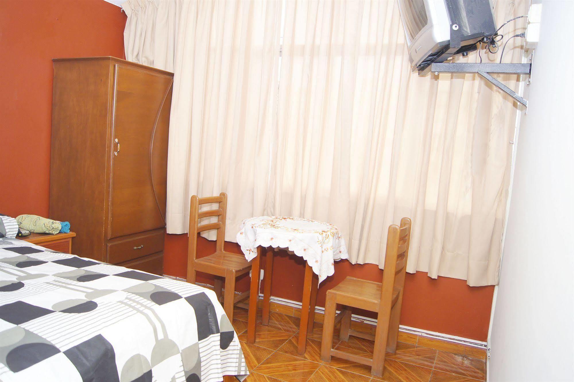 Hostal Las Fresas Lima Airport Callao Exterior photo